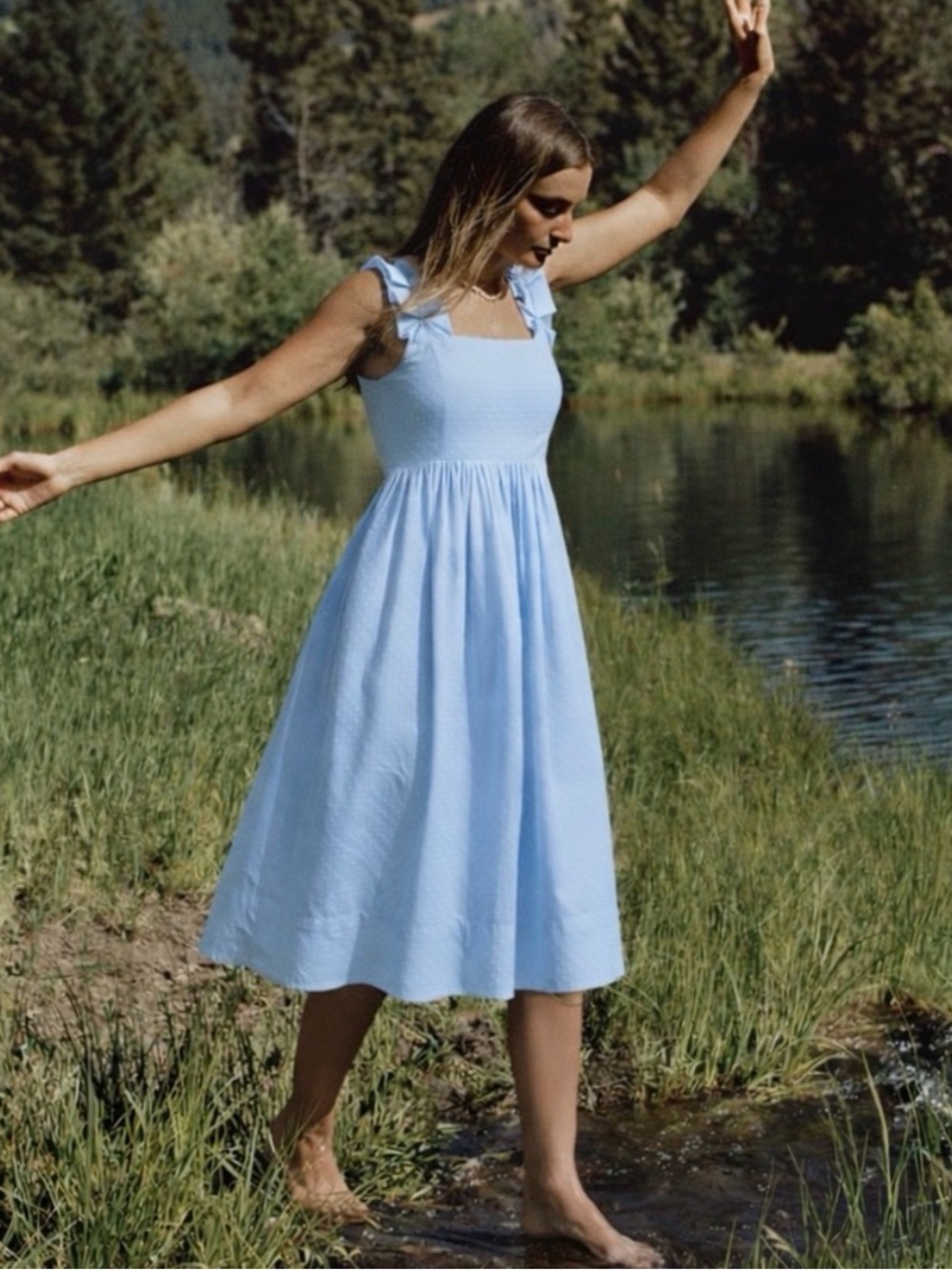 Lake Lolly Midi Dress in Morning Blue 100% cotton size xsmall women’s
